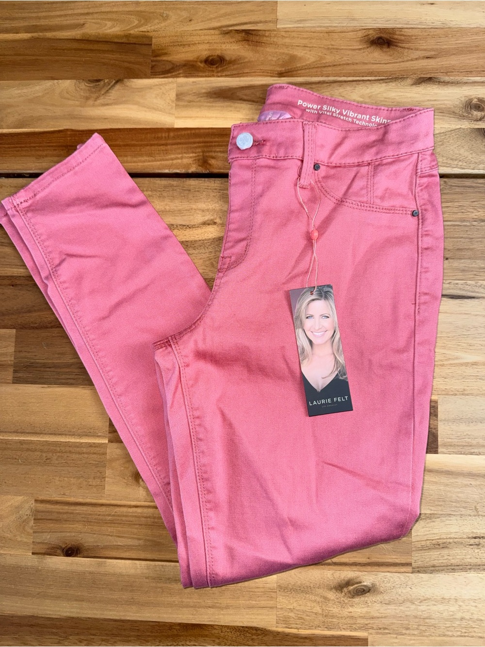 Laurie Felt Power Silky Denim Vibrant Skinny Pull-On Jeans